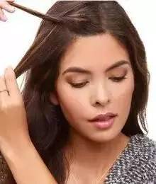 烫发后怎样扎头发好看,短烫发没有刘海怎么半扎头发好看