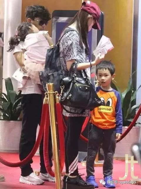 还是那个忠厚老实的傻根吗？王宝强为啥连马蓉的内衣包包都要分？