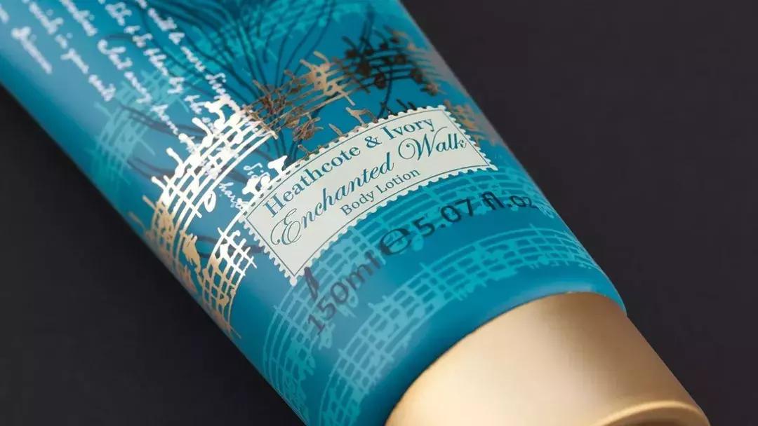 国外化妆品黑包装设计,匈牙利化妆品包装设计