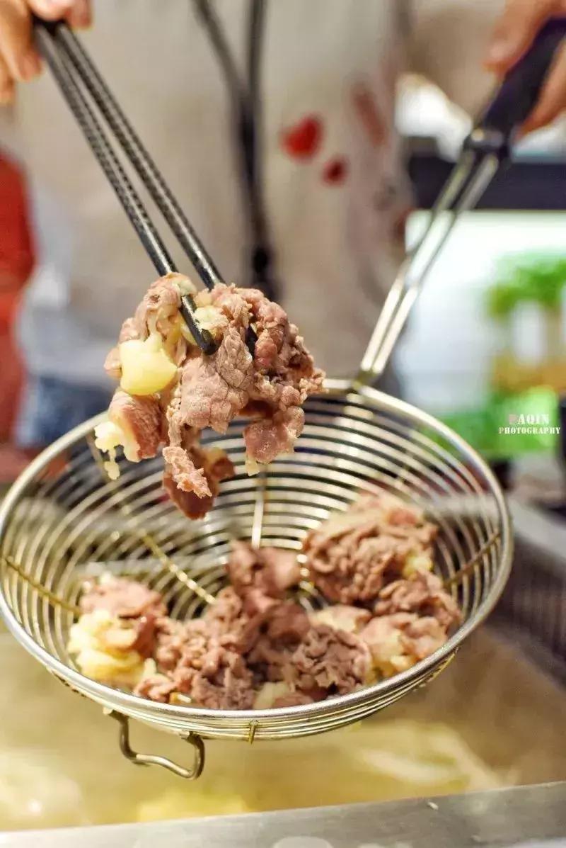 这家潮汕牛肉火锅每天只卖一头牛！