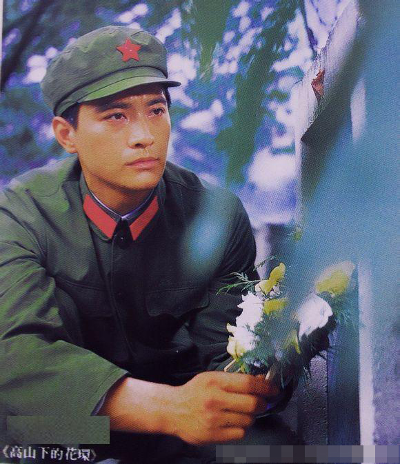 周里京：80年代男明星齐名唐国强比陈道明更帅立志做演技派演员