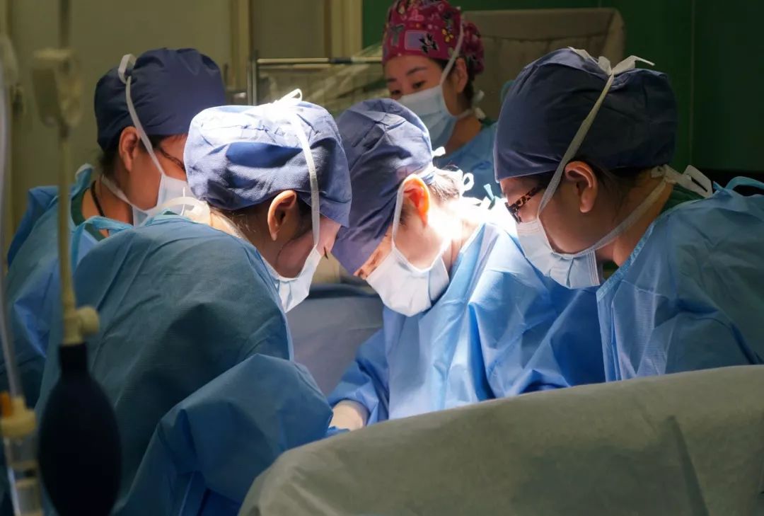 「医院新闻」争分夺秒抢救危重宫外孕患者