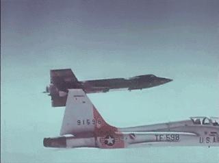 美国超高速飞行器,载人火箭升空速度有多少马赫