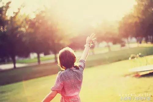 说说心情人生感悟句子伤感简单,自己生日孤独伤感的句子说说心情