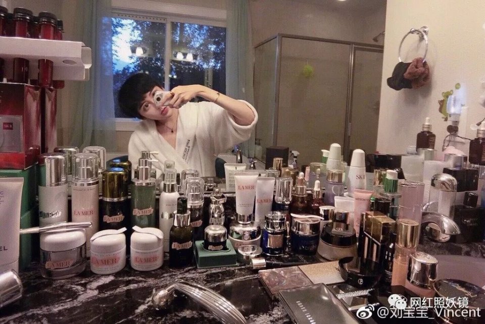 张辛苑化妆台图片,张辛苑美妆