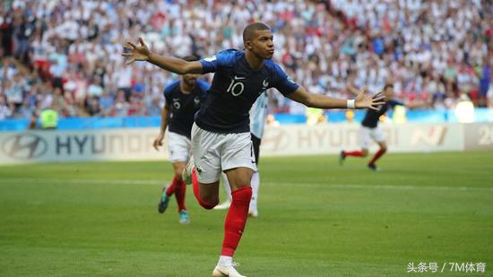法国0比2德国格列兹曼,格里兹曼法国vs阿根廷庆祝动作
