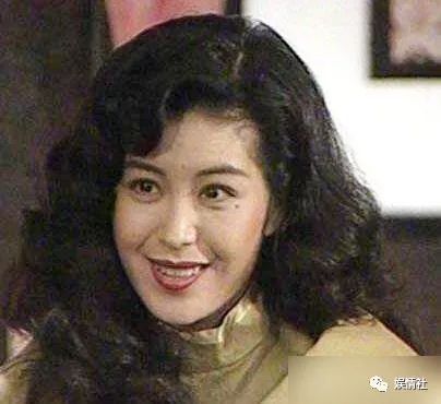 21岁嫁豪门13天后当寡妇，插足别人婚姻给原配敬茶，真猛一女子