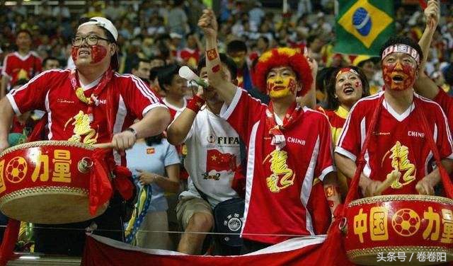 涓浗鎴愪负涓栫晫瓒崇悆寮哄浗,缇庡獟涓浗涓轰綍濡傛寮哄ぇ