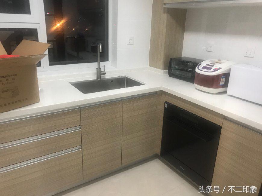 鑰佸叕瑁呬慨瀹㈠巺,鑰佸叕瑁呬慨鐨勮儗鏅