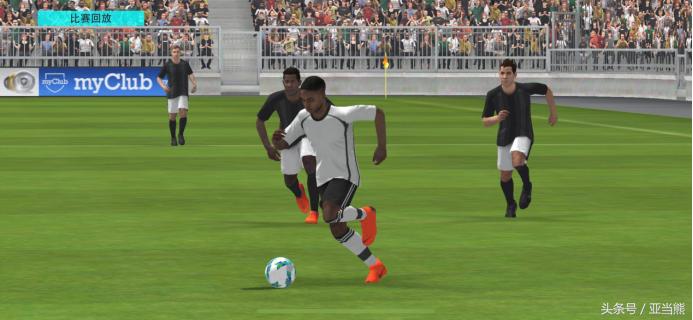 选德、阿的球迷都哭了，来年度最受欢迎《实况足球》手游笑笑吧！