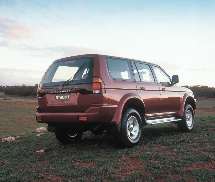 新三菱帕杰罗Sport曝光,帕杰罗和帕杰罗sport哪个好