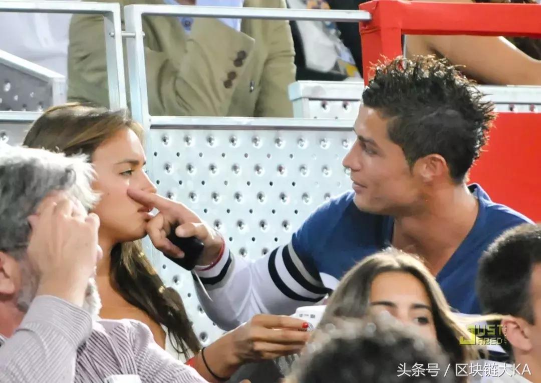 全球最帅的面孔c罗,甩了身价30亿的c罗