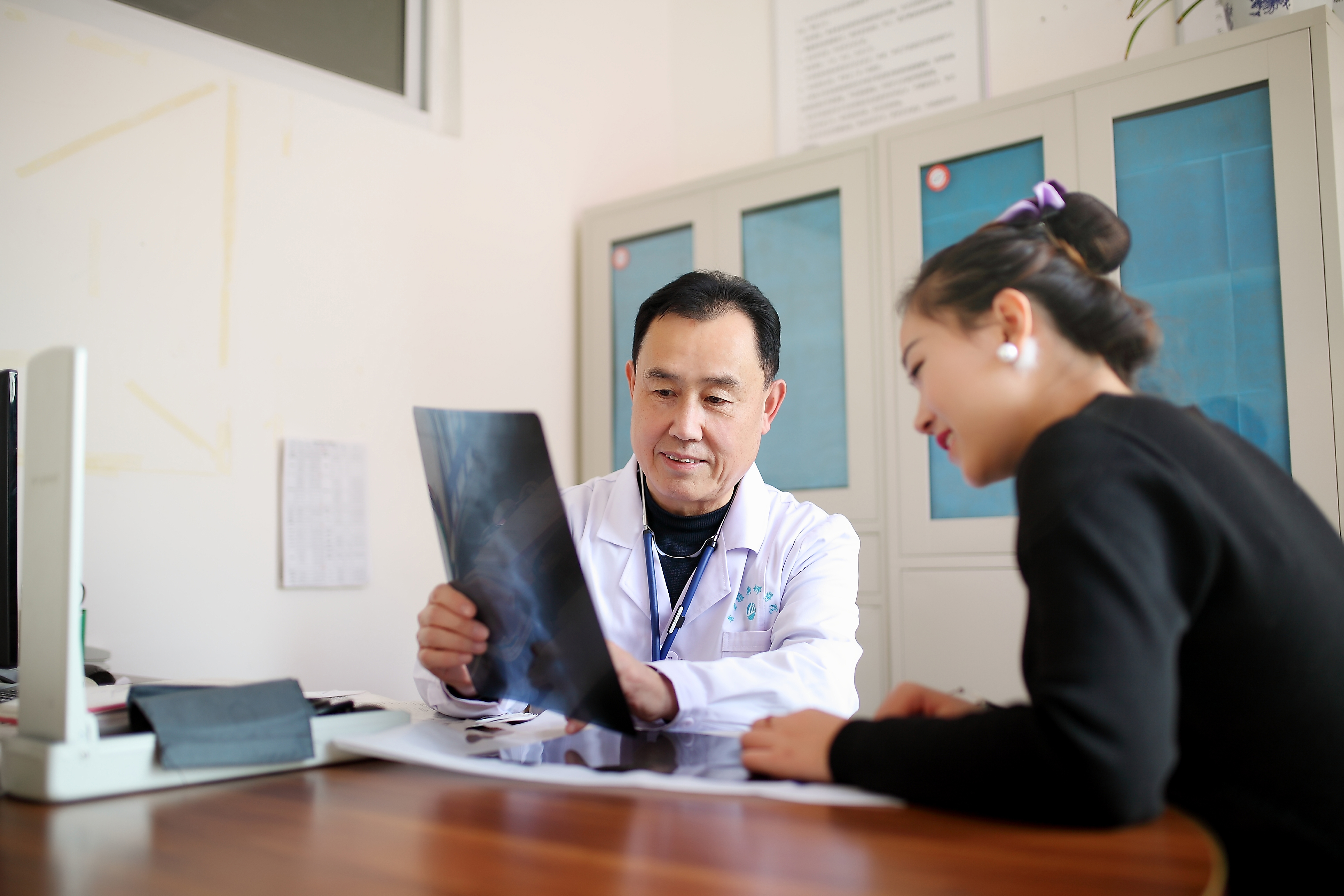 妇产科男医生值班的一天,妇产医院要男护士吗