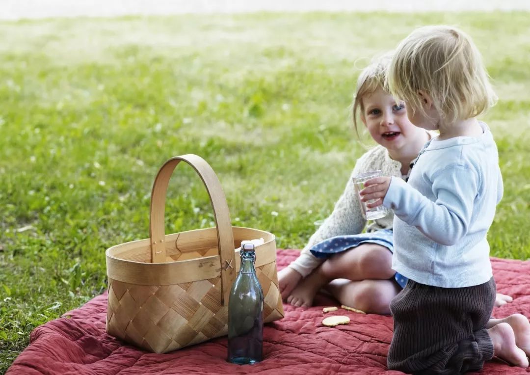 十几个月大的孩子因为它几乎毁容，夏天这两种虫要警惕……