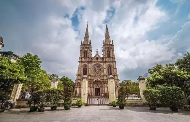 跟着国家队去旅行,跟着世界杯做美食