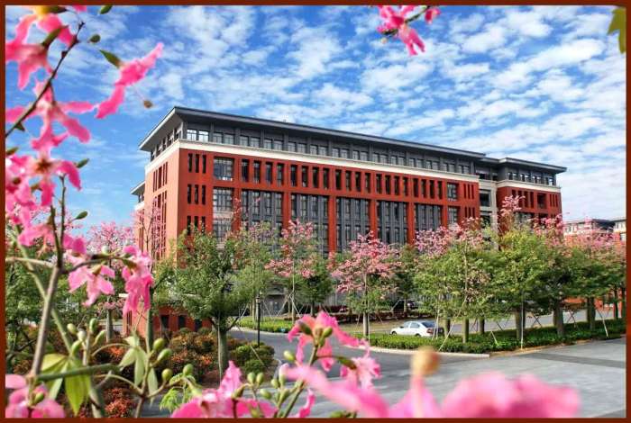 广州医科大学是双一流吗,广东医科大学哪个校区好啊