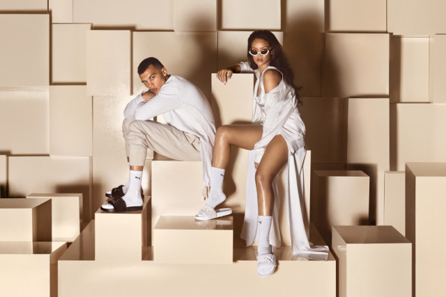 露趾半拖鞋夏日懒人凉拖,无跟洋气时髦拖鞋