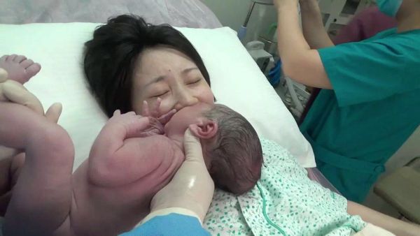 宝妈坐月子42天日程表,坐月子42天最舒服的方法