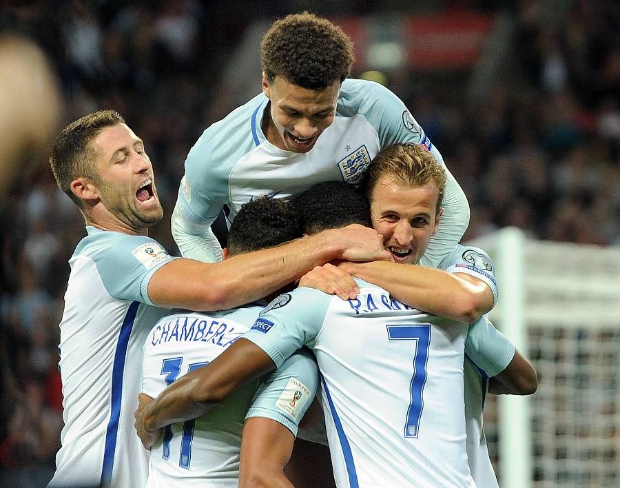 快乐足球欧冠,英格兰快乐足球似曾相识