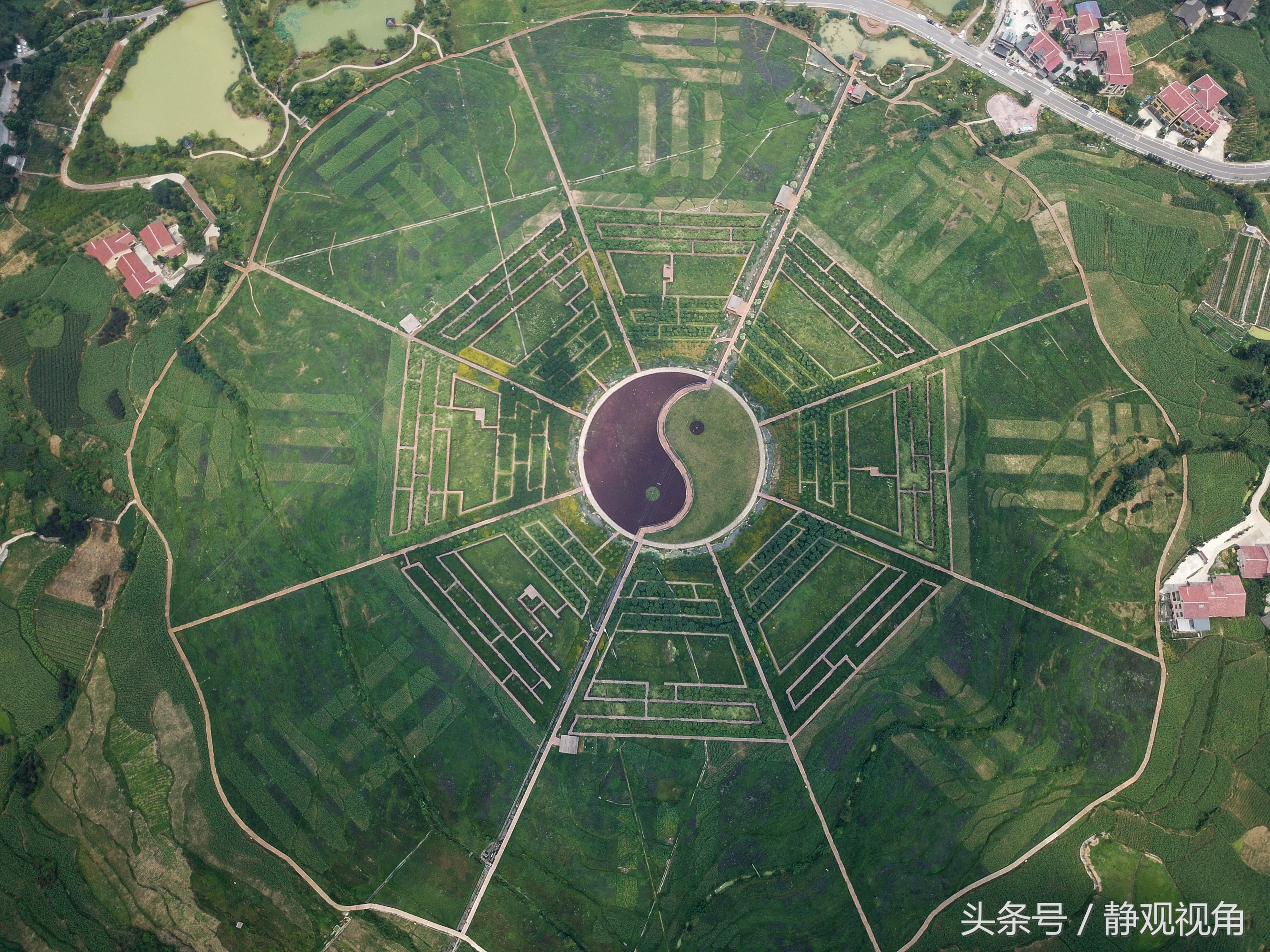 大地景观艺术村,大地景观农田