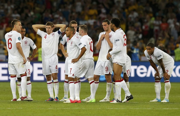 鍐犲啗瓒崇悆鐗╄2鐮磋В,鍒樿鐔欏鑻辨牸鍏颁笌鐟炲吀棰勬祴