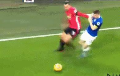 足球球星伊布是怎么火的,功夫足球代言人武僧佩佩