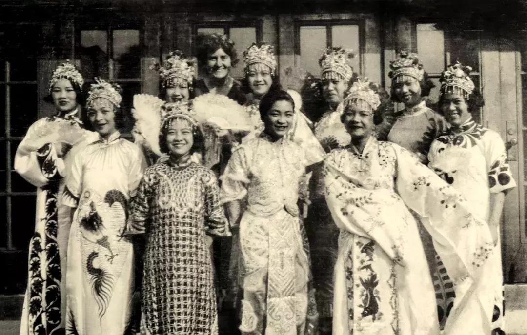 她一生只拍了一部电视剧,她一生只拍过一部电影