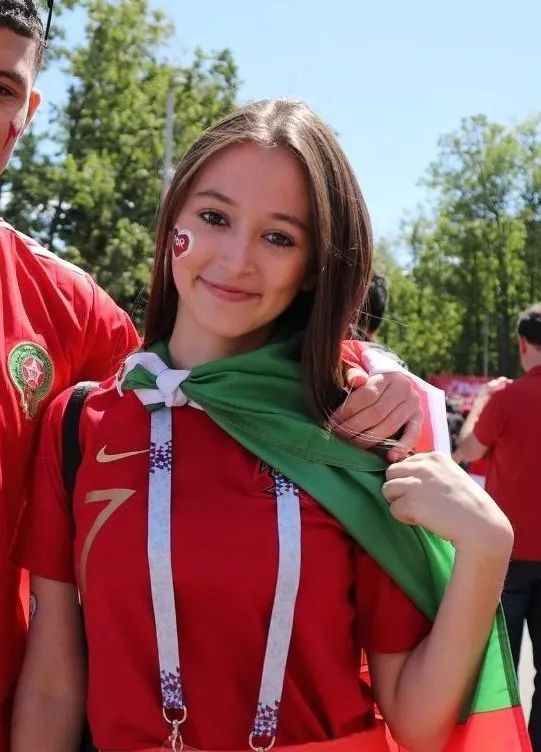 世界杯看台小姐姐哪家强？你定