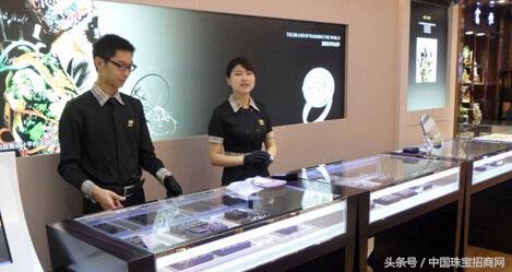 珠宝导购跟珠宝销售的区别,珠宝导购问题及解决方案