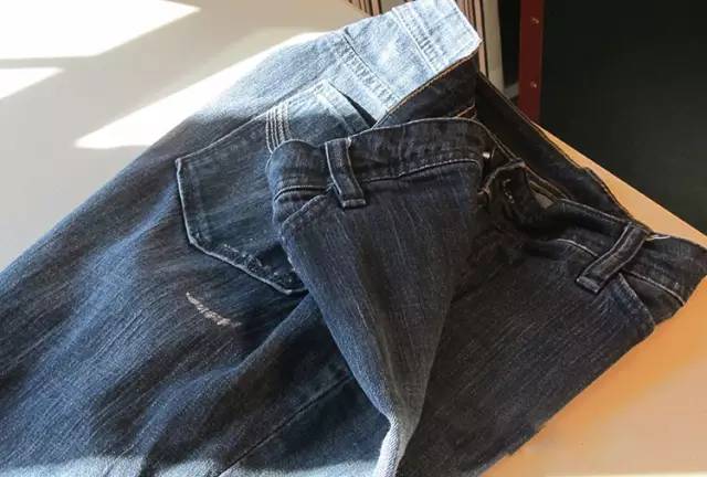 水里滴一滴风油精,风油精加水里