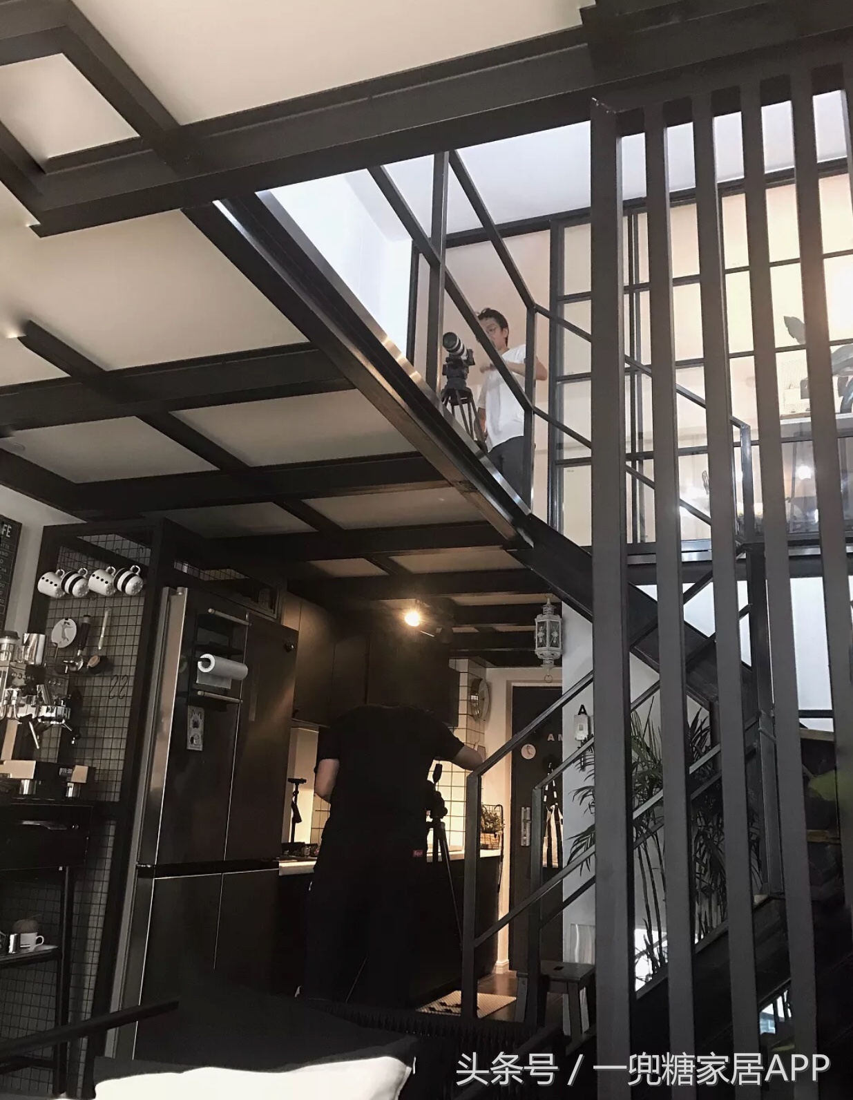 小姐姐爱上暗黑Loft，盖房之外，会了所有技能（附心得经验）