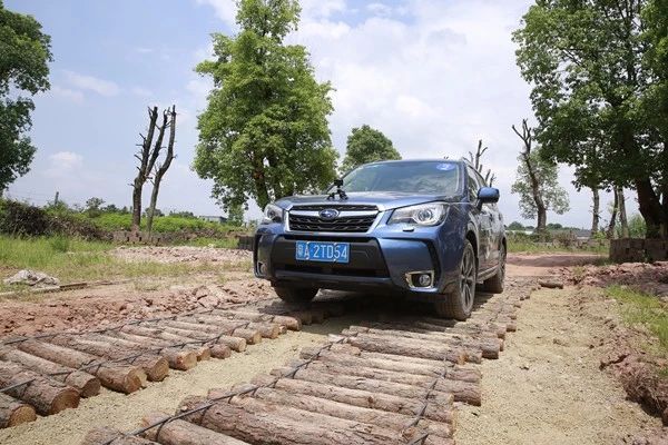 世界杯期间，晚上是足球的狂欢，白天的时间应该留给家人和汽车