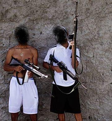 各国犯罪分子用过什么土造*器武**？中国罪犯魔改的最猛！