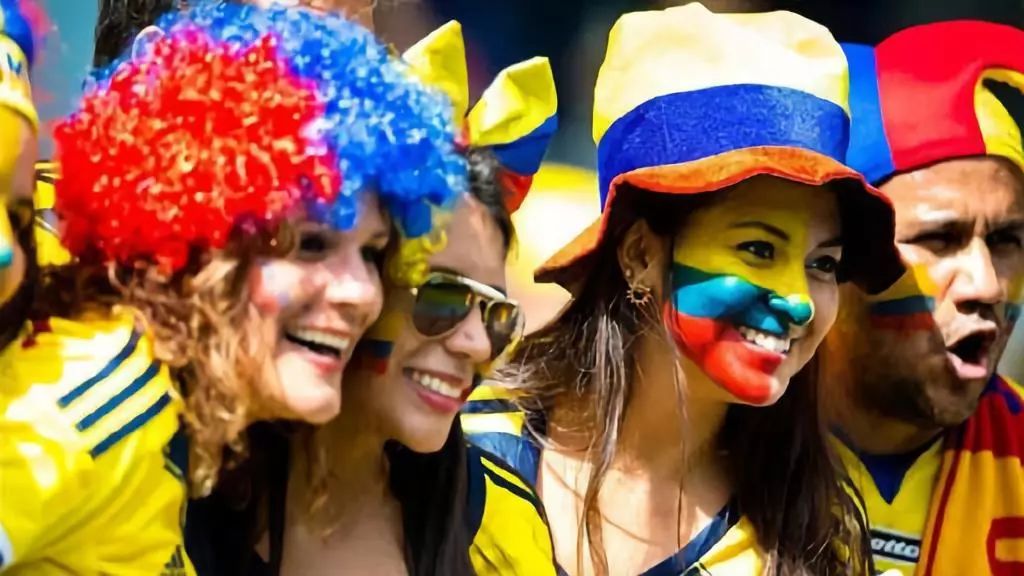 中国男足大吃大喝,中国男足伙食食谱