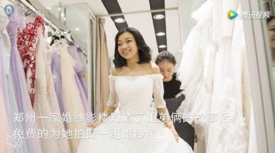 重回90年代靠卖小龙虾发家致富,90后卖鱼小伙年入千万