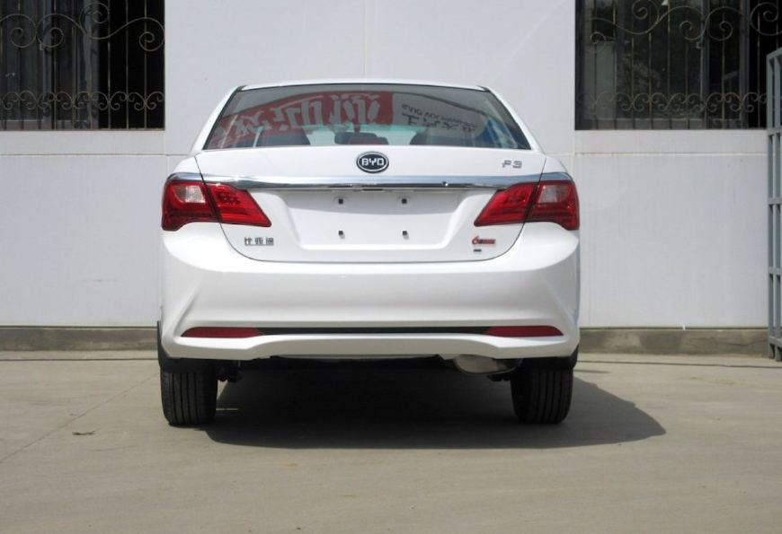 比亚迪f3改款版二手车,比亚迪f3新款改金色