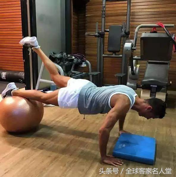 李惠堂国外球王对他的评价,被吹捧的球王李惠堂