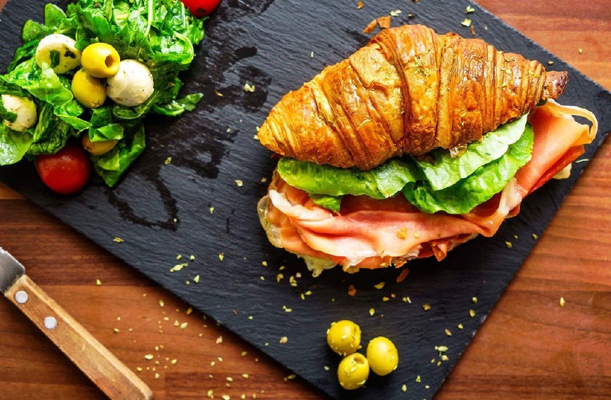 牛角酥怎么做好吃又脆,酥皮制作牛角包