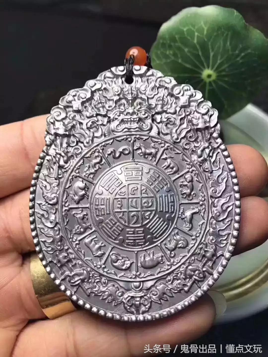 九宫八卦牌辟邪之一,九宫八卦牌男士戴辟邪吗