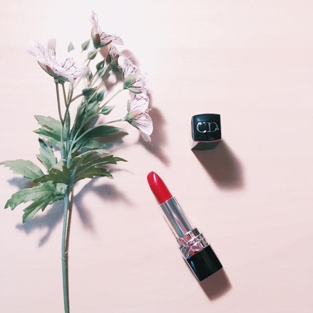 适合黄白皮显白的口红,黄皮肤适合哪种裸色口红