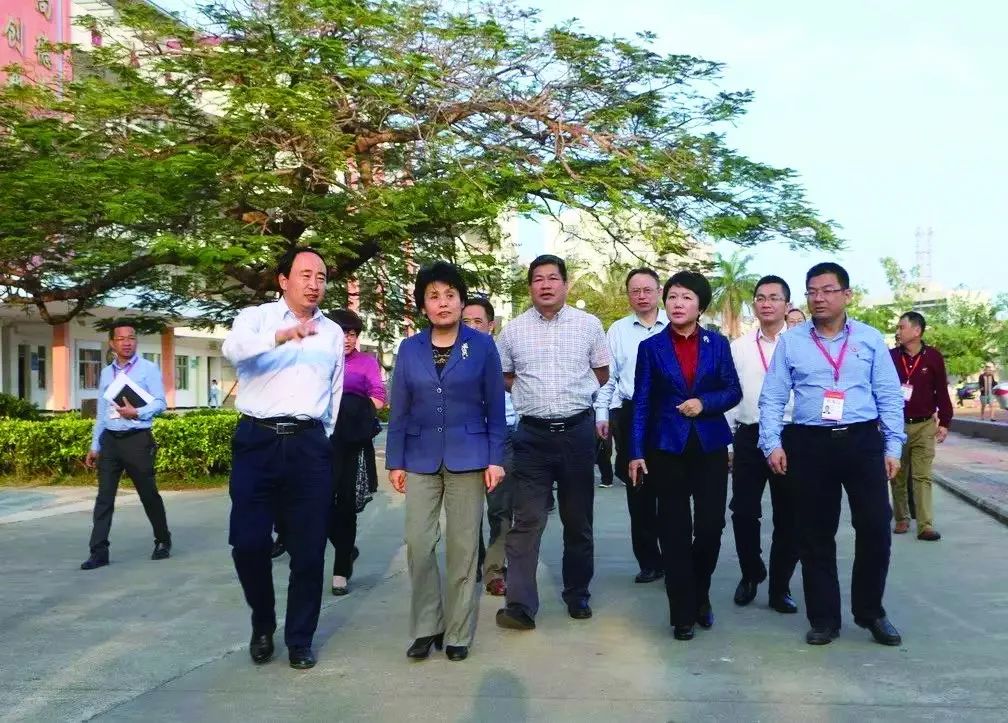 专题报道｜记在变革中傲然前进的陵水中学