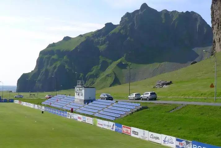 目前世界上最好的足球场,国内有没有像欧洲一样的足球场