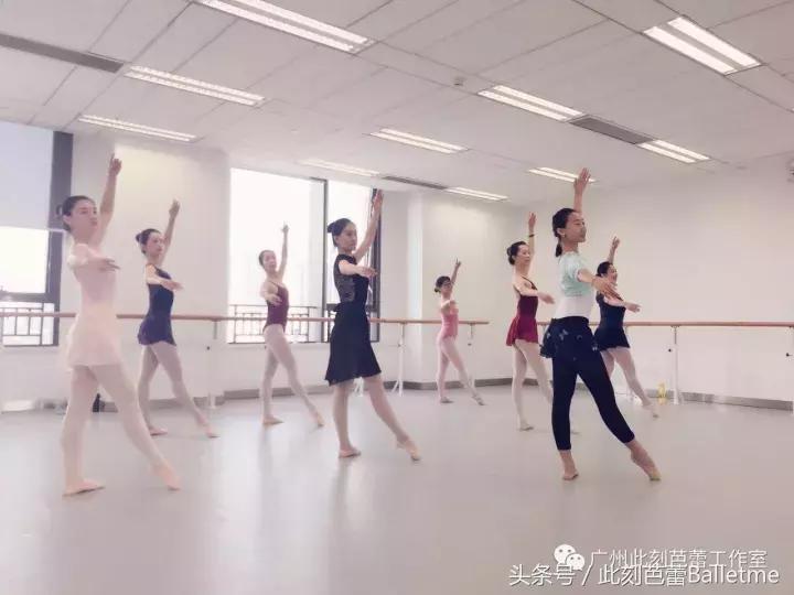 成人学芭蕾,成人是学芭蕾好还是瑜伽好