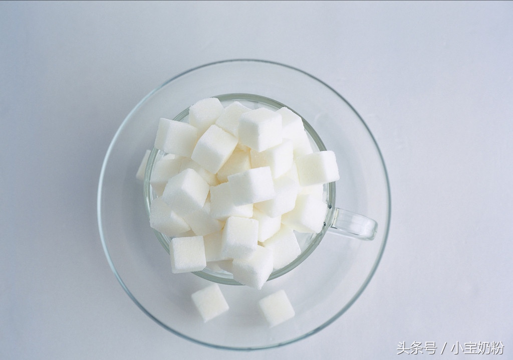 如何防止奶粉潮湿结块,袋装奶粉老是粘勺怎么办