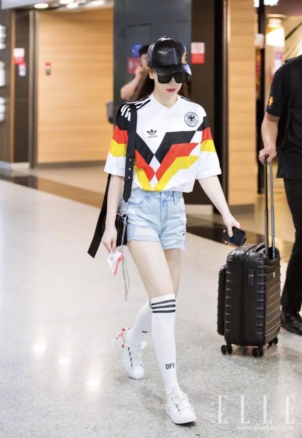 球场上如何穿球衣好看,怎样才能将球衣穿出帅气的感觉