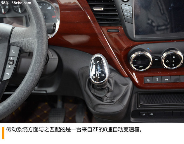 依维柯双拓展房车自驾游,依维柯双拓展房车2022