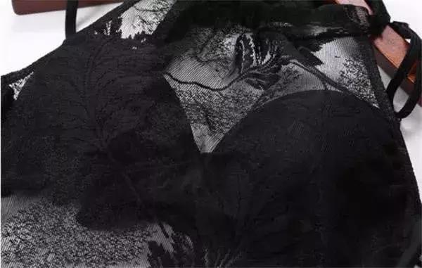 穿了泳装还需要穿内裤吗,穿了泳衣还要穿里面的衣服吗