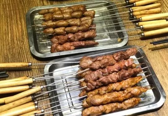 青岛世界杯吃喝推荐,青岛李沧区可以看足球的餐厅