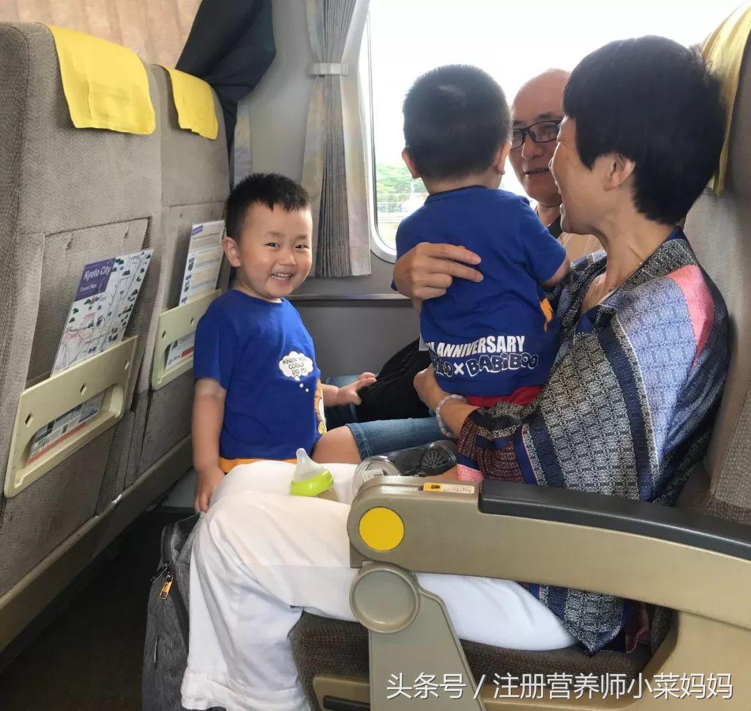 第一次带孩子出国游玩该去哪,独自带娃出国攻略