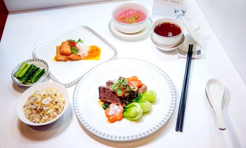 新加坡航空飞行体验,新加坡航空经济舱推出焕新体验